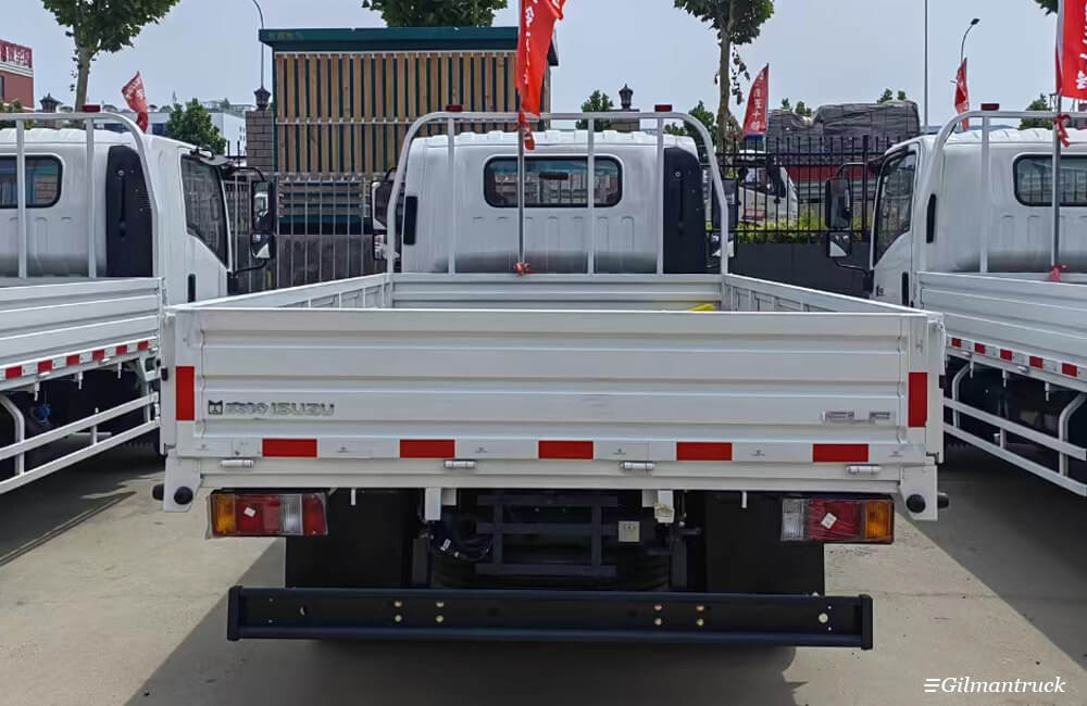 ISUZU ELF KV100 120hp 4x2 4.5T stake truck