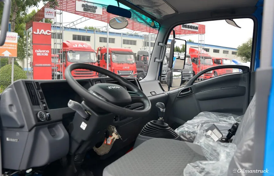 Qingling ISUZU ELF KV100 Light Truck 4x2 120HP QL1044BUHA