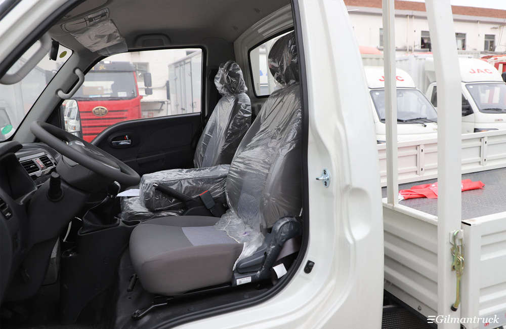 JAC X6 3-4 ton flatbed diesel light truck
