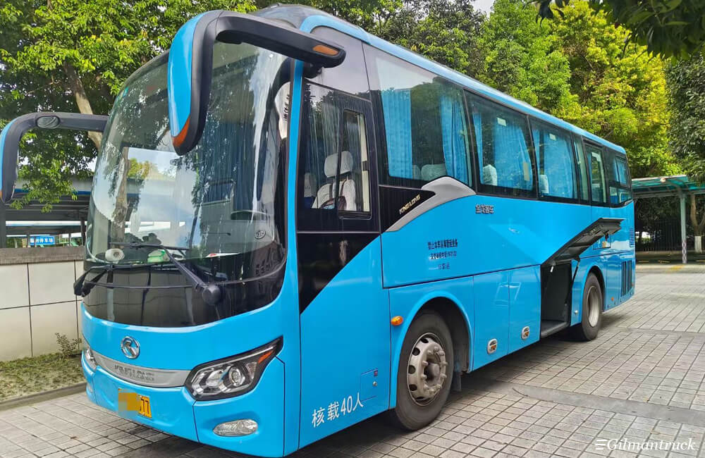 Kinglong XMQ6901 40-seat 9-meter used highway bus Kinglong XMQ6901 40-seat 9-meter used highway bus