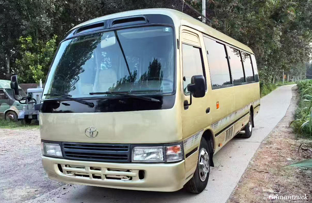 Minibus d&#39;occasion Toyota Coaster 29 places, moteur diesel 15BT
