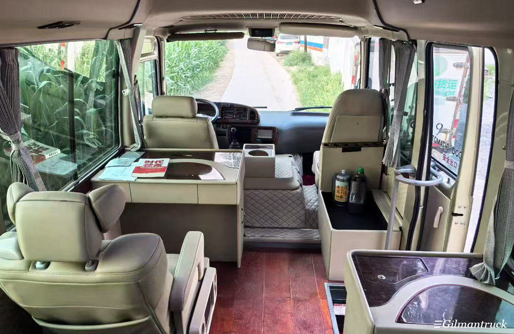 Minibus d&#39;occasion Toyota Coaster 29 places, moteur diesel 15BT