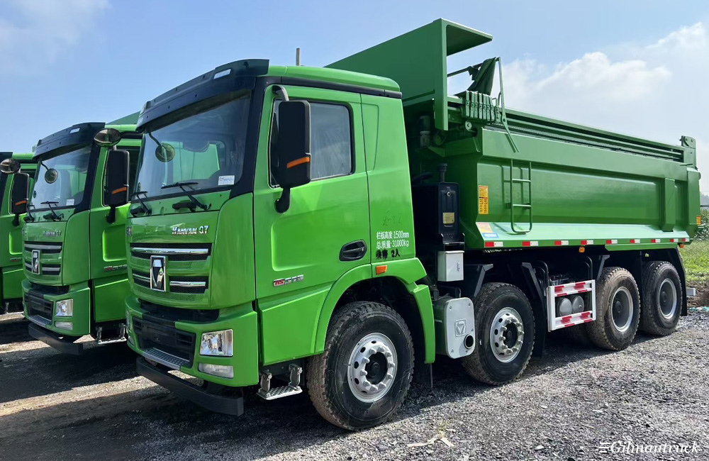Camion benne XCMG G7 12 roues 8x4 375 CV