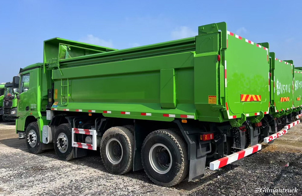 XCMG G7 12-колесный самосвал 8x4 375 л.с.