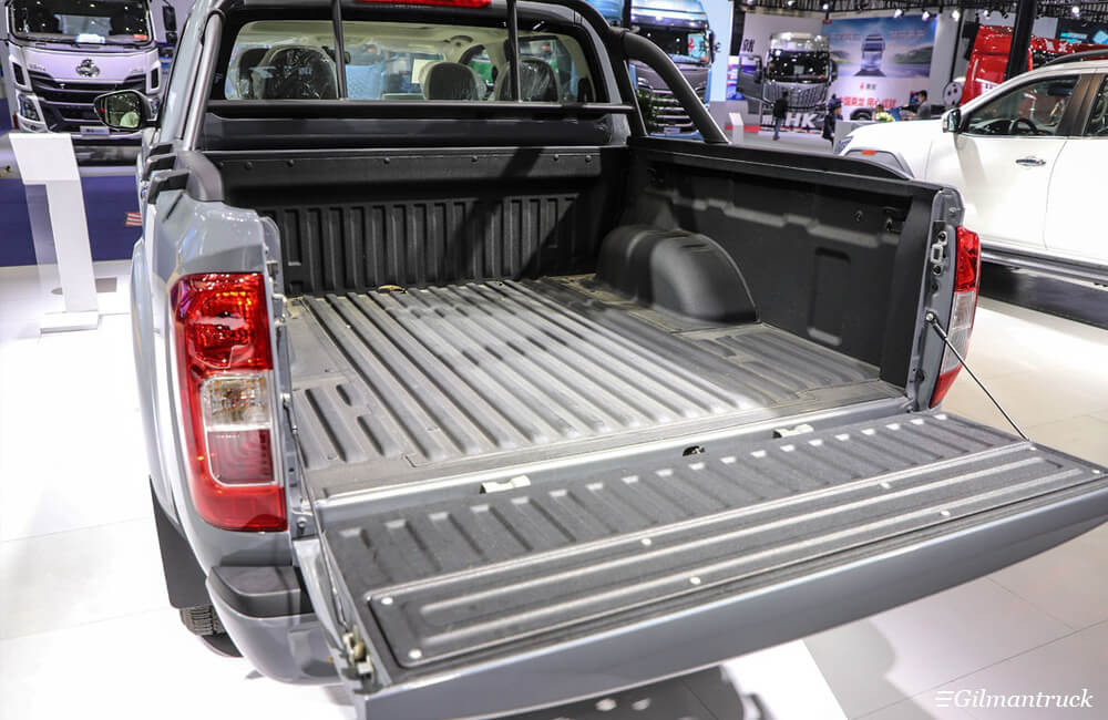 Dongfeng Rich 7 2.3T Diesel 4WD New Pickup Truck