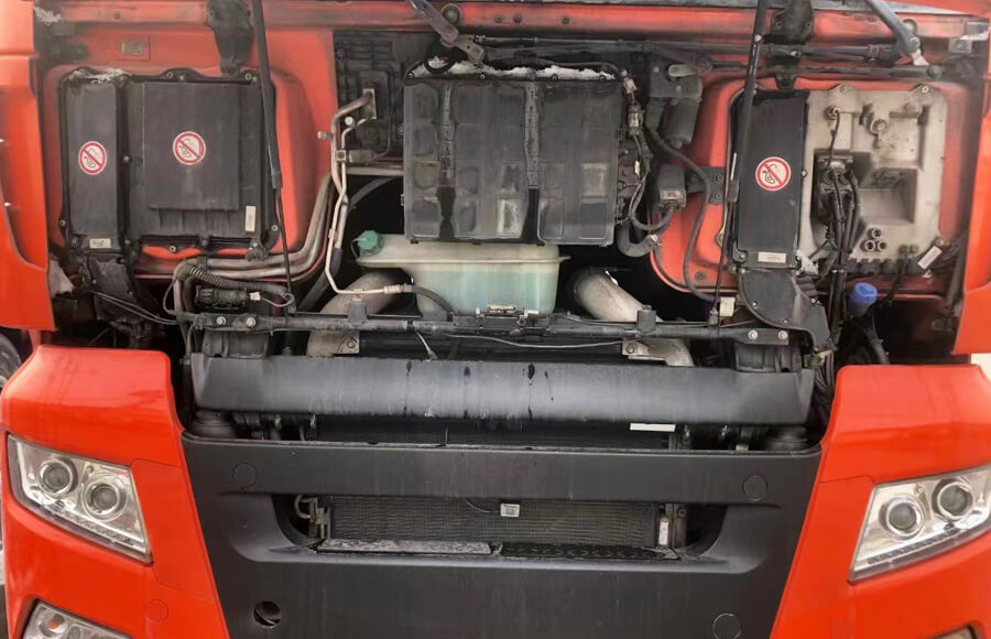 ساينو تراك سيتراك G7 480HP 6x4 شاحنة جرار مستعملة