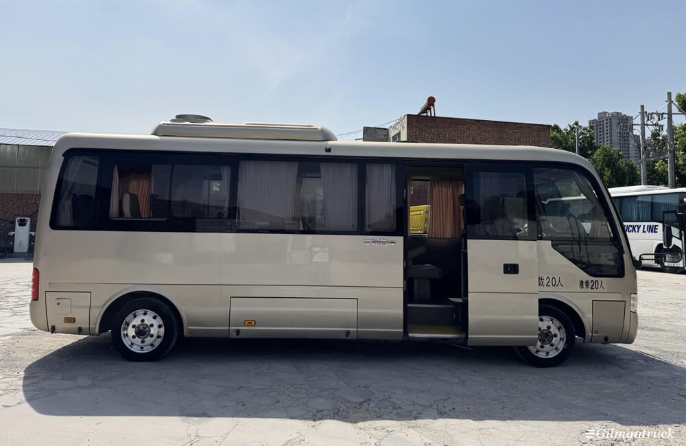Yutong ZK6701 E7 20-seats Used Electric Bus Yutong ZK6701 E7 20-seats Used Electric Bus