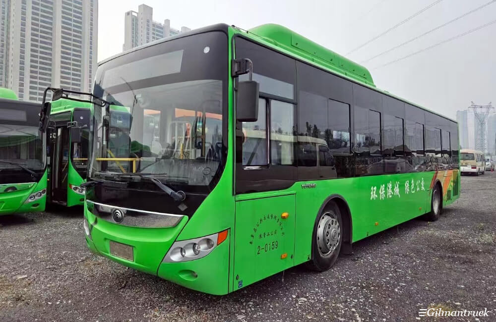 Продаётся городской автобус Yutong ZK6120 длиной 12 метров, работающий на природном газе.