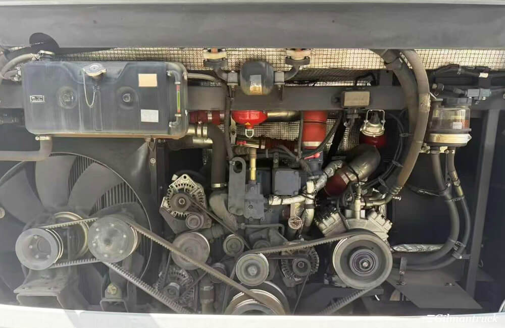 Used Yutong ZK6125 56 Seats 12 Meters Tourist Bus for Sale Used Yutong ZK6125 56 Seats 12 Meters Tourist Bus for Sale