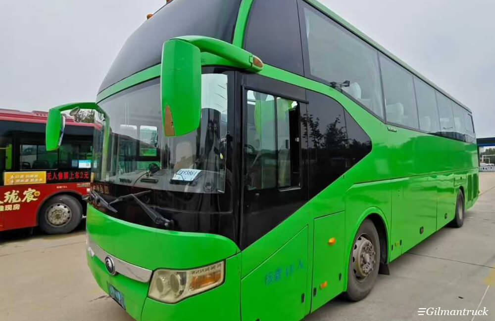 Used Yutong 12-meter 49-seat highway bus ZK6127 Used Yutong 12-meter 49-seat highway bus ZK6127